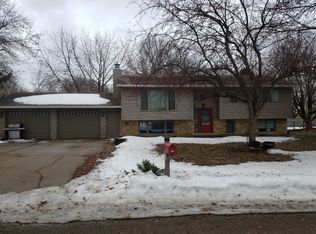 1508 10th St SE, Willmar, MN 56201