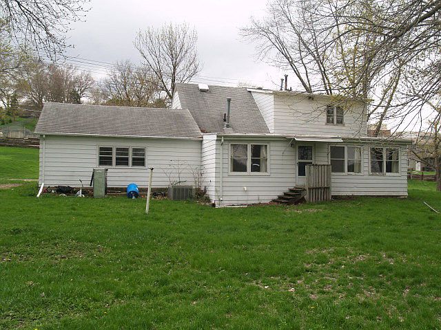 2nd image of 1431 Avenue B