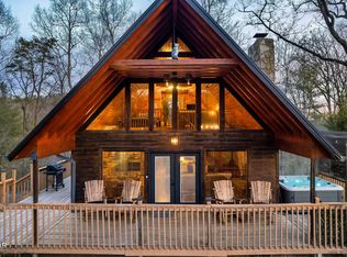 720 Timberlake Dr, Sevierville, TN 37862