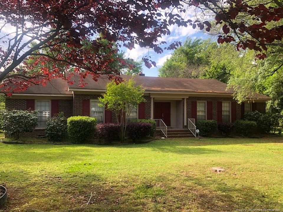 1st image of 202 Eastbrook Dr