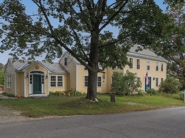 282 Goss Ln, Lancaster, MA 01523