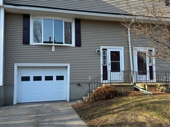 11 Meeting House Ln, Millbury, MA 01527