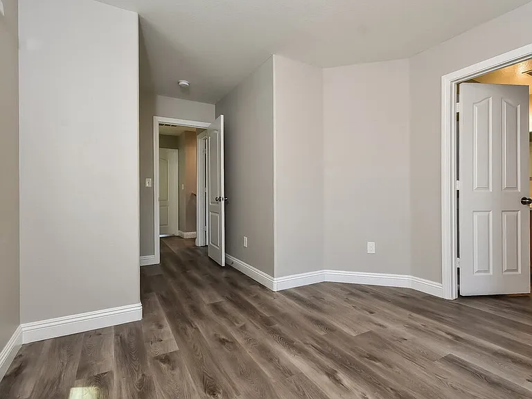 124 Icy River Ave — Photo 13