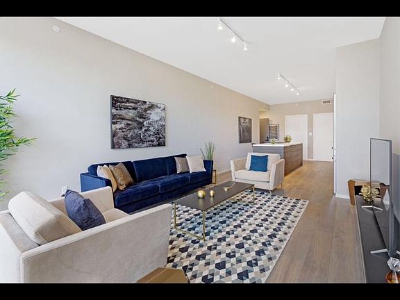 3rd image of 1433 Bush St Unit 706