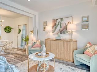 20 Anna Capri Dr #27, Hamilton, ON L8W 1M6