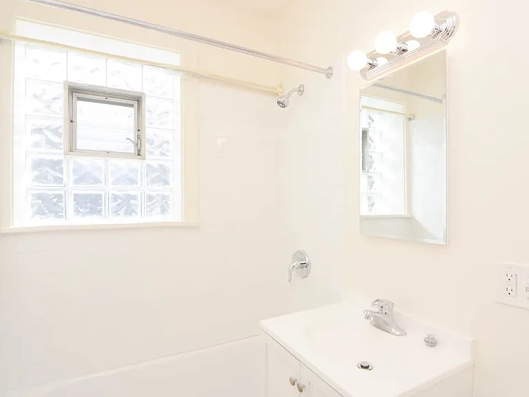 4309 N Francisco Ave #F2 — Photo 18