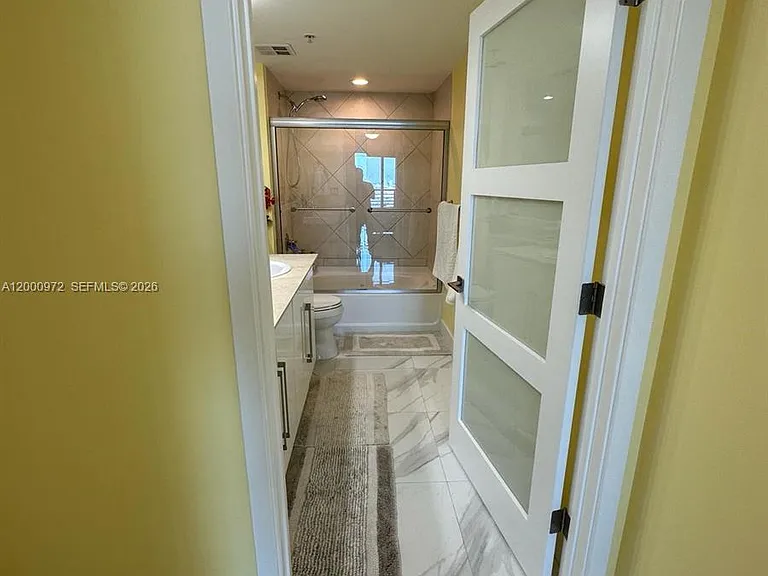 325 Biscayne Blvd #2523 — Photo 51