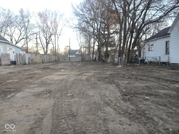 1530 2nd Ave, Terre Haute, IN 47807