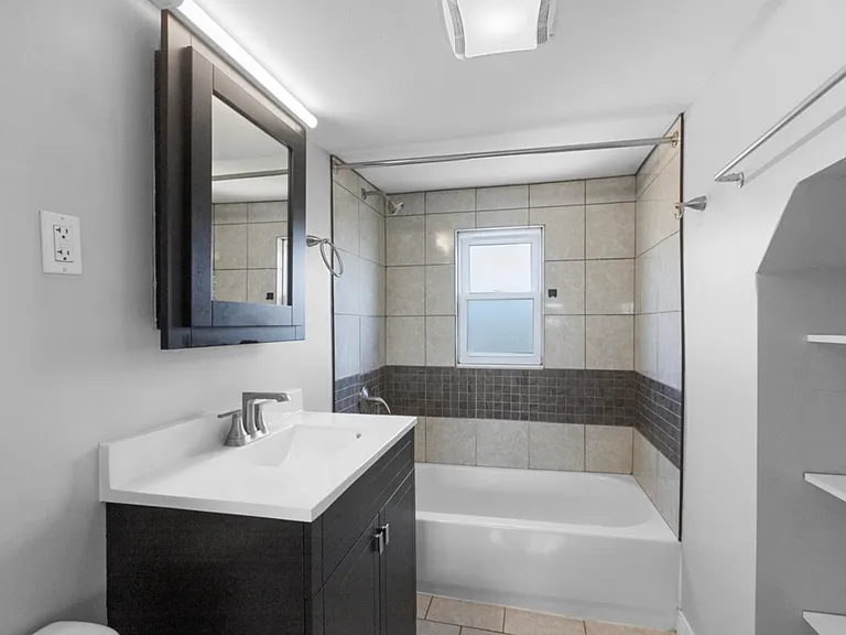 3832 N Pulaski Rd #3 — Photo 12