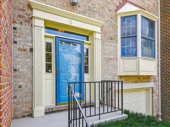 3 Hewetson Ct, Lutherville Timonium, MD 21093