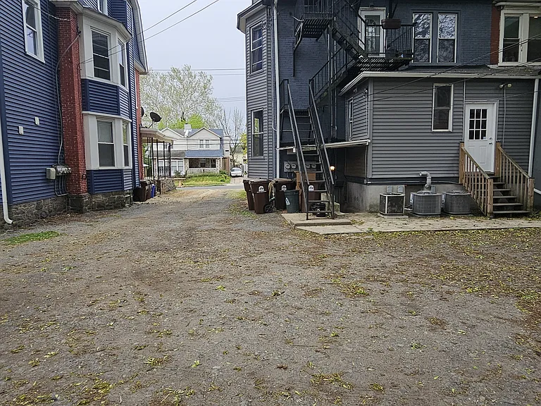 113 E Stewart Ave #1 — Photo 5