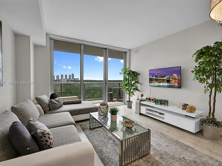 16385 Biscayne Blvd #1020 — Photo 12