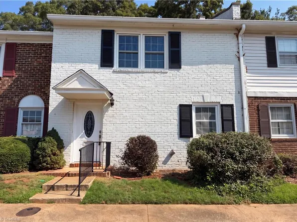 2902 E Saint Marks Rd, Winston Salem, NC 27103