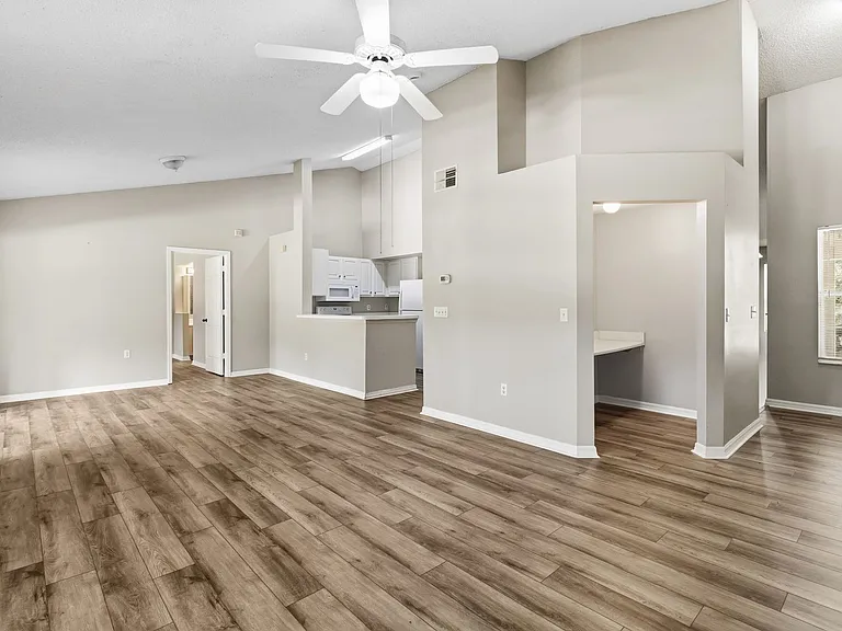 10000 SW 52nd Ave #159 — Photo 21
