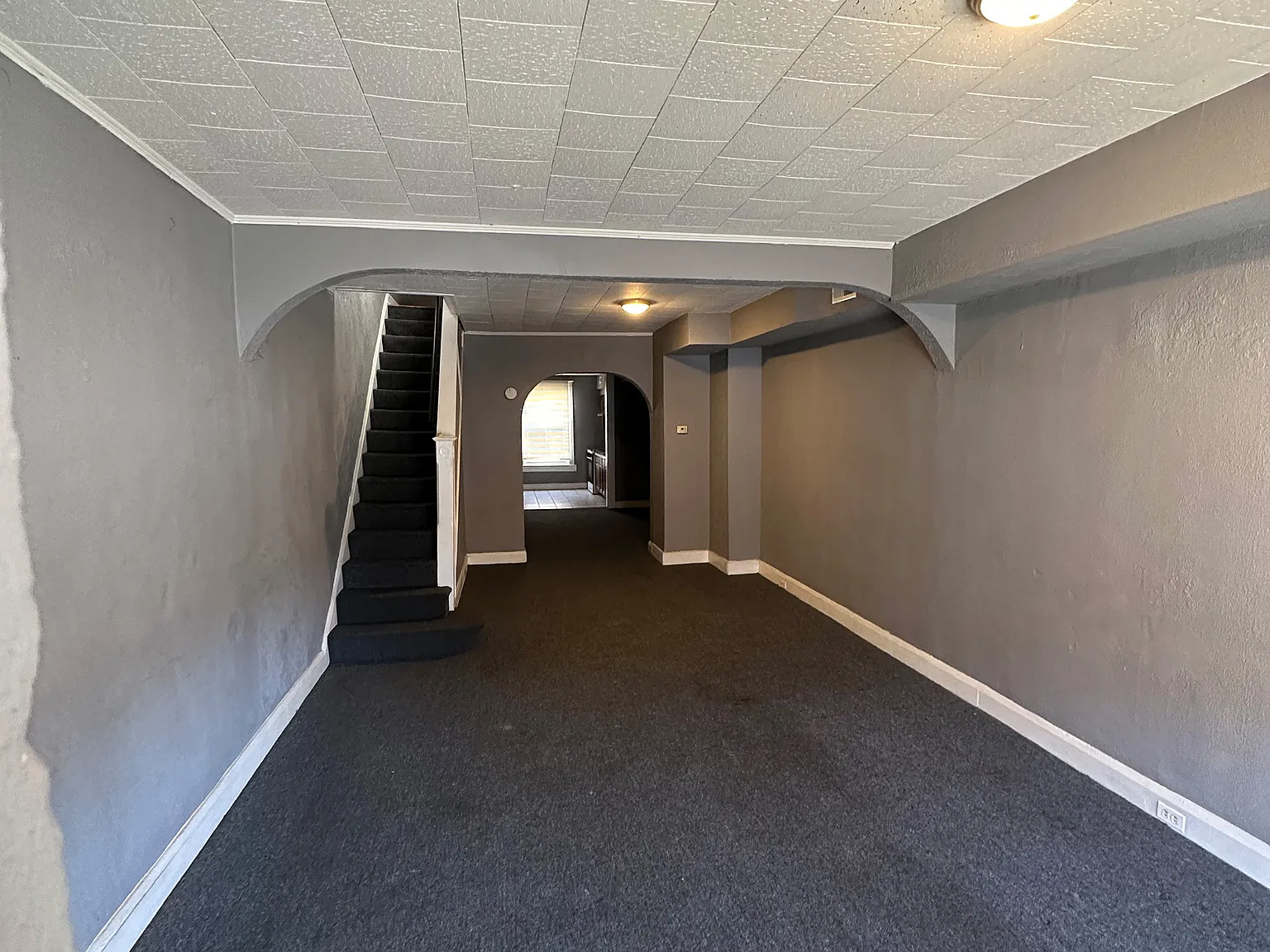 2 bed, 1.0 bath, $1,500 — Photo 2