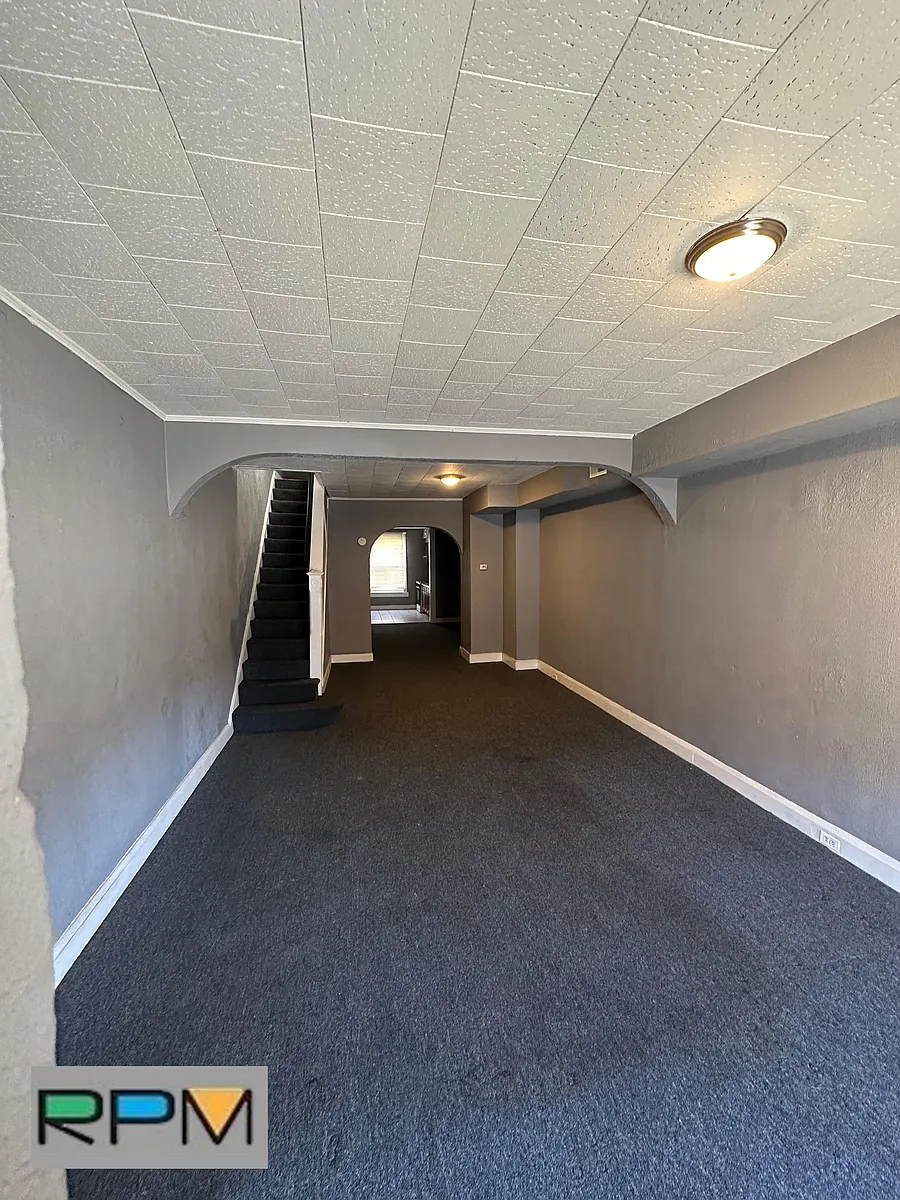 Building Photo - 803 N Lakewood Ave