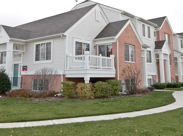 2025 Concord Dr, McHenry, IL 60050