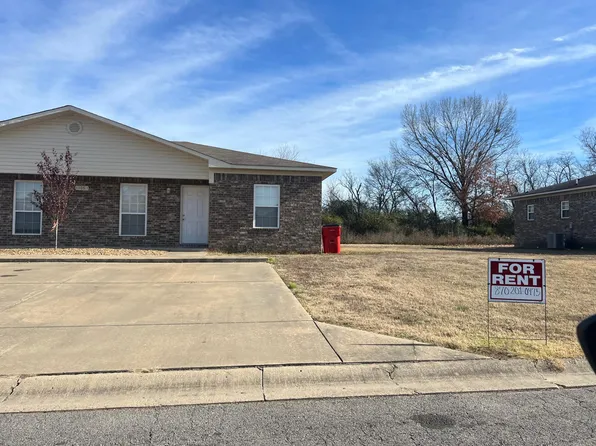 106 Eastgate Dr #B, Morrilton, AR 72110