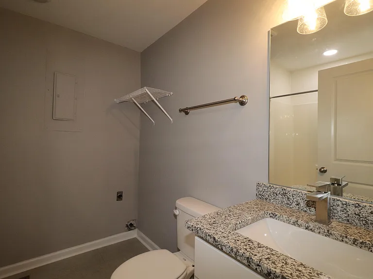 115 Lynwood Dr — Photo 7