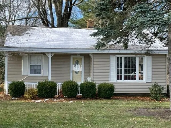 300 Peach St, Whitehall, MI 49461