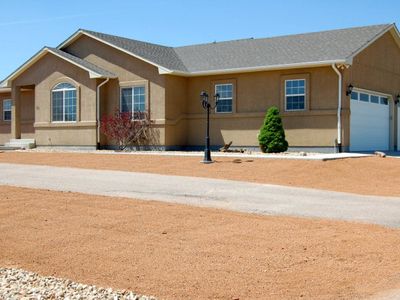 611 E Woodleaf Dr, Pueblo West, CO, 81007