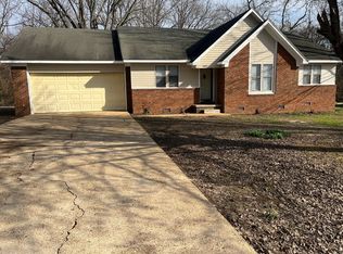 102 Commanche Trl, Jackson, TN 38305