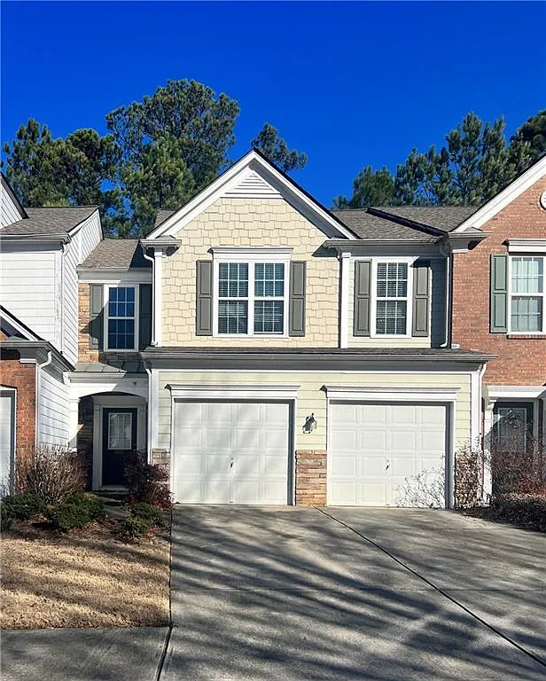 3 bed, 2.5 bath, 1715 sqft, $2,300 — Photo 1