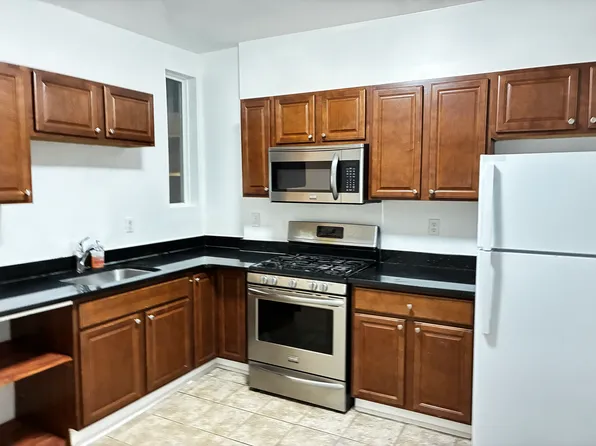 73 Wolcott Ter #2R, Newark, NJ 07112