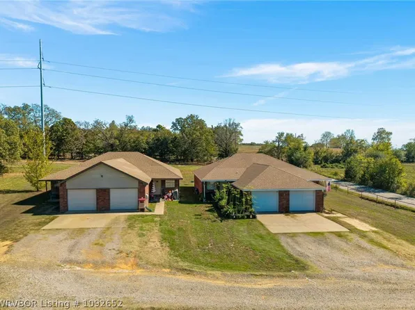 709 & 711 E Northbrook Dr #A & B, Van Buren, AR 72956