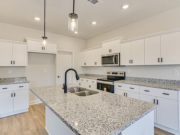 2nd image of 131 Burlwood Rd
