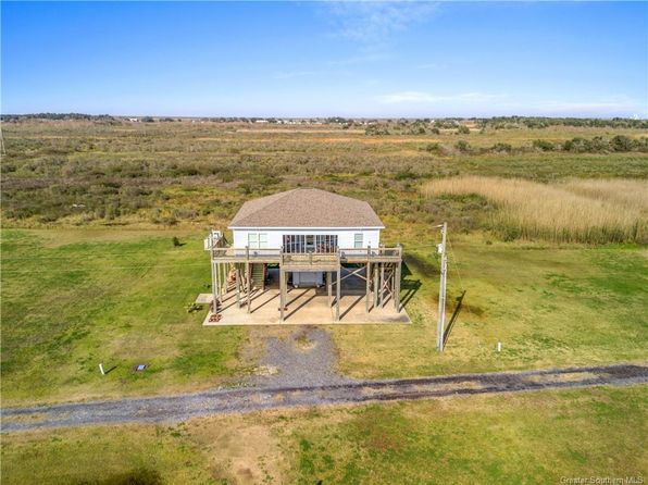 112 Pelican Beach Dr, Cameron, LA 70631
