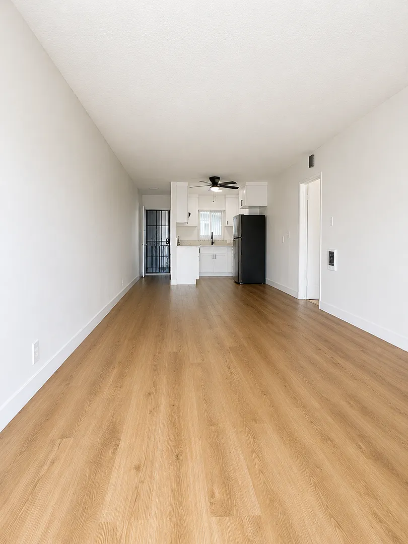 347 E. Plymouth Inglewood, CA 90302 — Photo 4