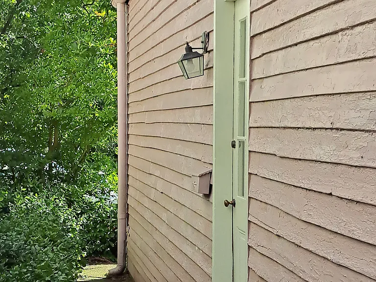 512 2nd St W — Photo 10