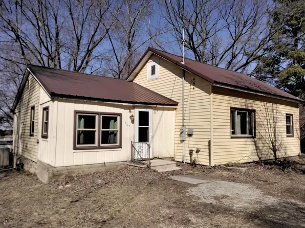 223 Doty Street, Montello, WI 53949