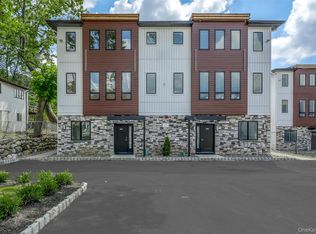 128 Union Rd #201, Spring Valley, NY 10977