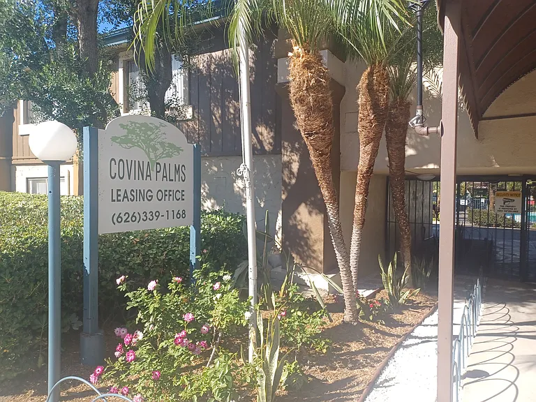 Covina Palms Apartments — Photo 6