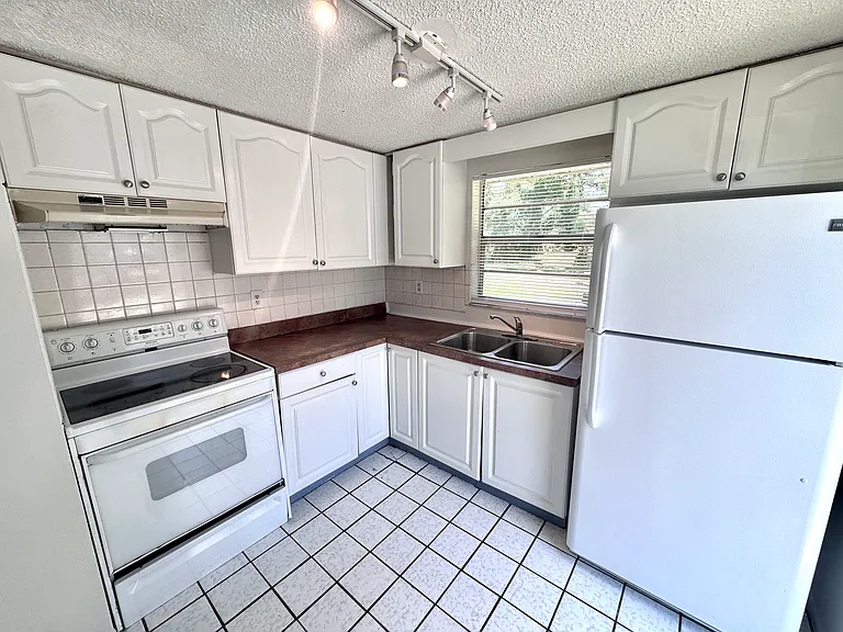 5011 20th Street Ct E — Photo 6