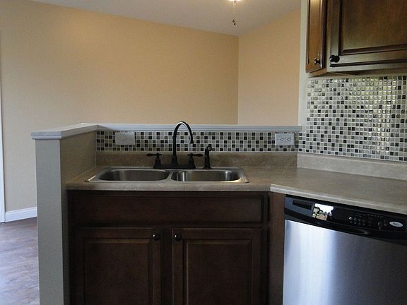Vaulted Ceilings, rubbed oil bronze kitchen faucet and fixtures