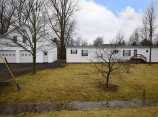 97 E Shore Rd, Grand Isle, VT 05458
