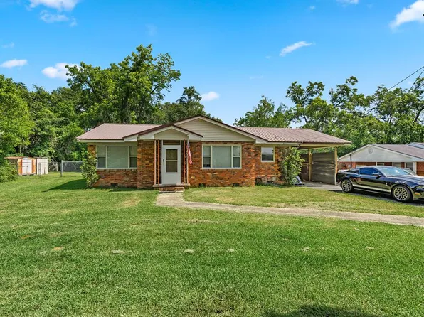 717 Sapp Ave SW, Pelham, GA 31779