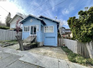 2154 Sherman Ave, North Bend, OR 97459