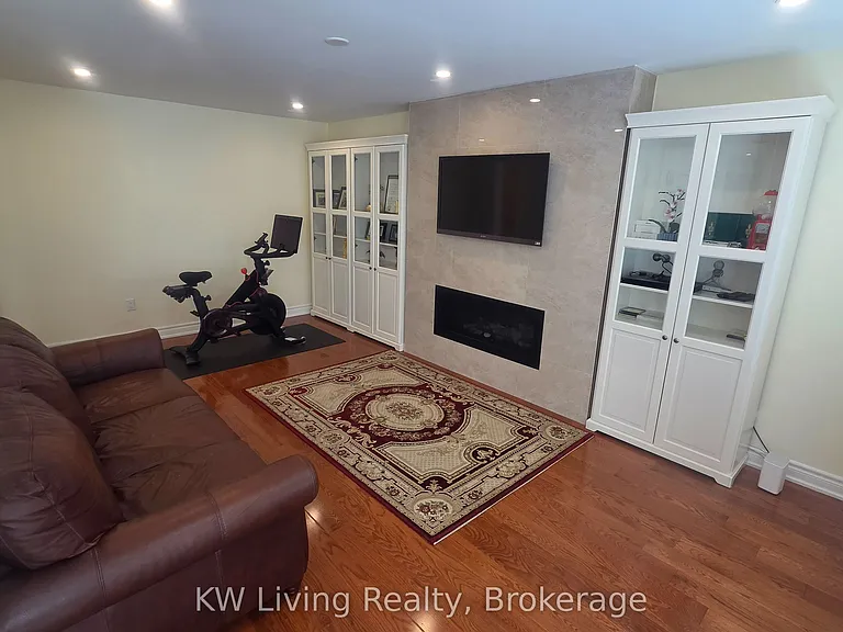 7570 Kipling Ave — Photo 8