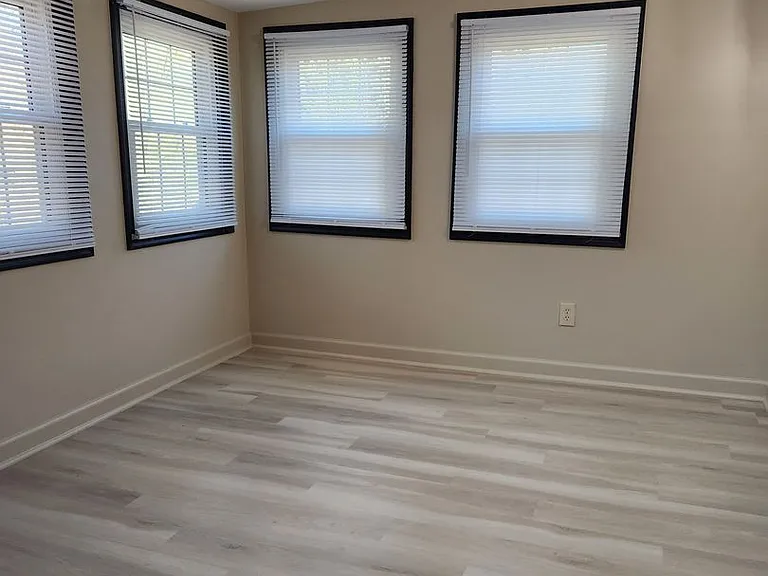 2660 Sheridan Rd — Photo 12