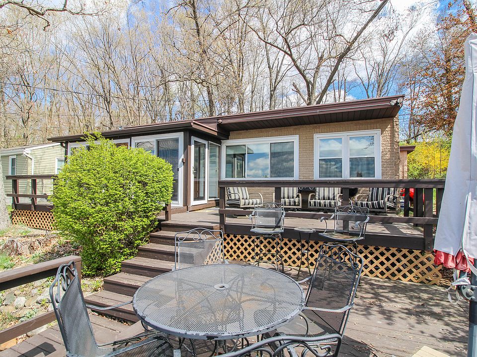 10383 Walnut Dr, Three Rivers, MI 49093 Zillow