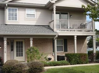 7076 S Stratton Ln, Gurnee, IL 60031