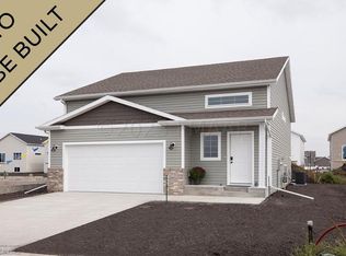2553 Fulton Loop S, Fargo, ND 58104