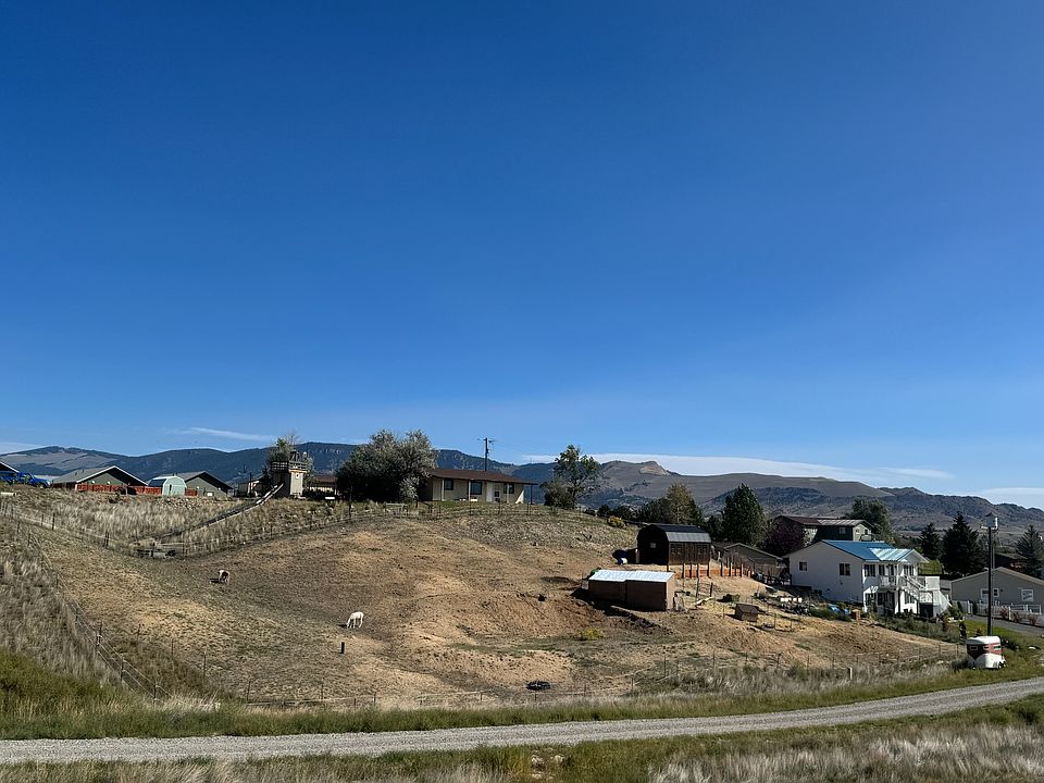 1st image of LOT 9 W 1st St