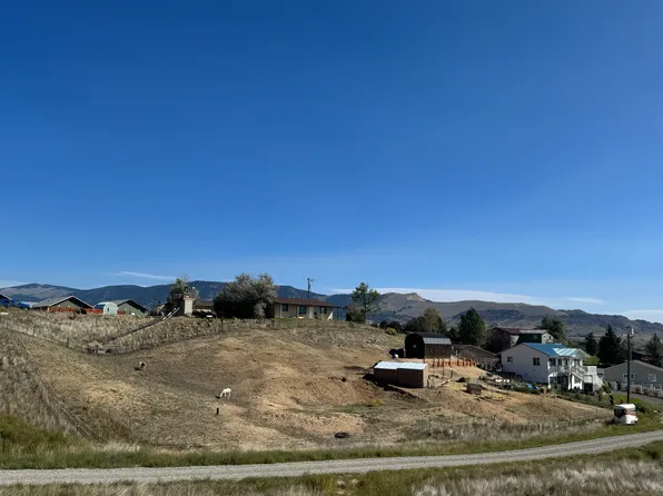 W 1st St, Whitehall, MT 59759