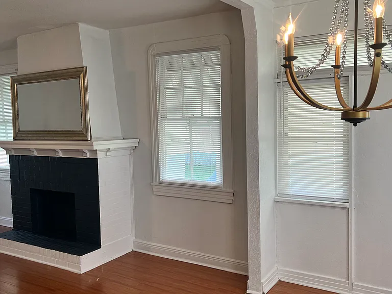 3538 Franklin Ave — Photo 20