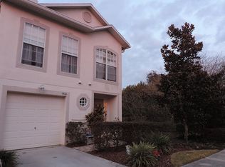 9974 Ashburn Lake Dr, Tampa, FL 33610